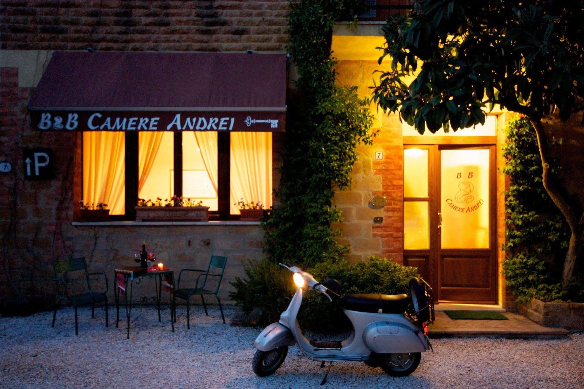 Camere Andrei ピエンツァ エクステリア 写真